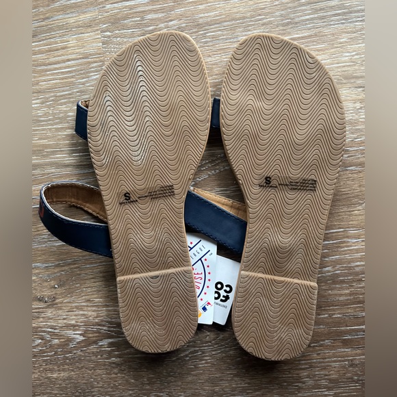 FOCO Sandals - Cleveland Indians (Guardians) - Picture 3 of 4